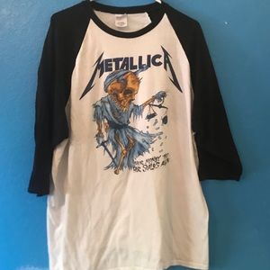 2 XL Metallica Shirt